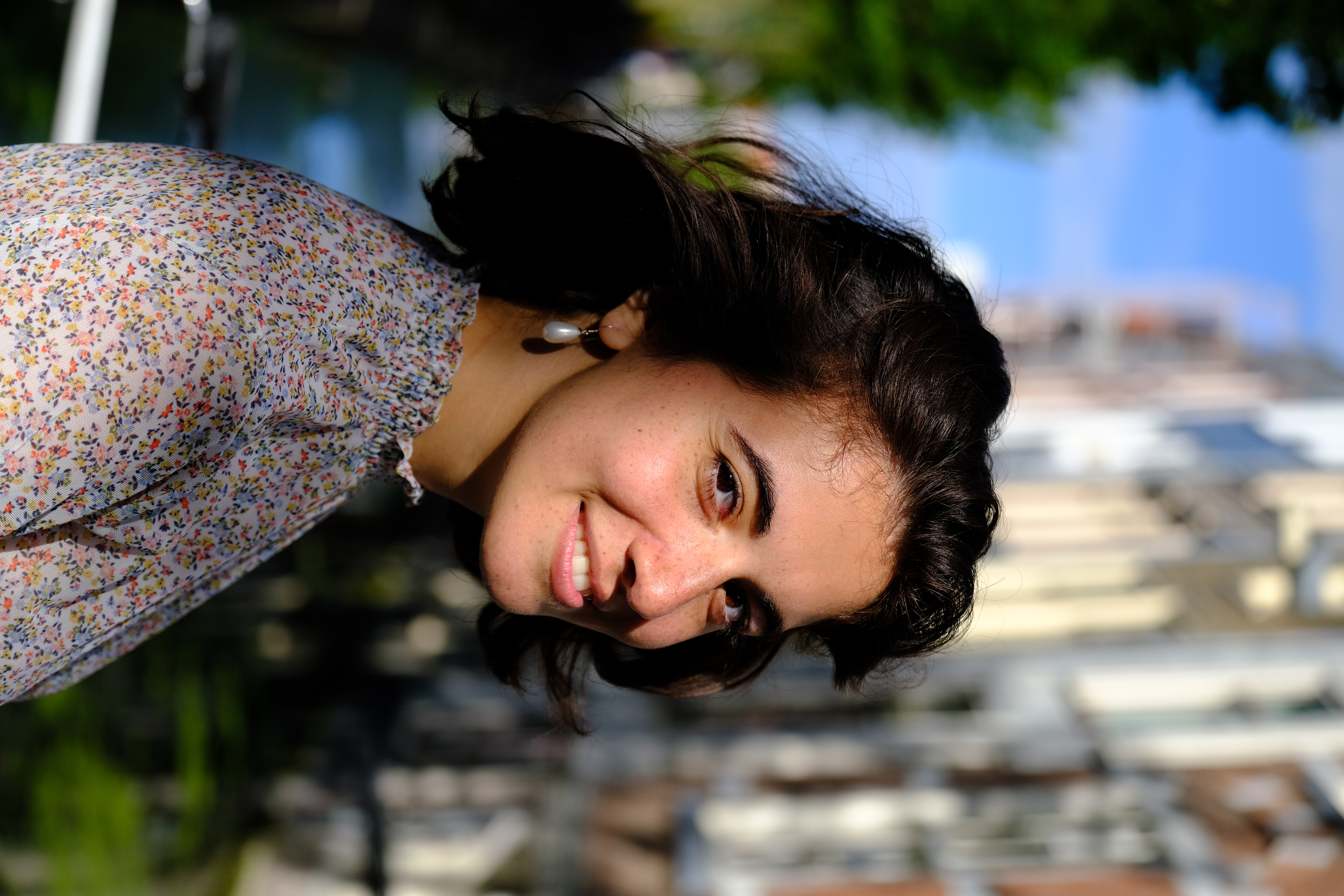 Close portrait with canal bokeh, Delft